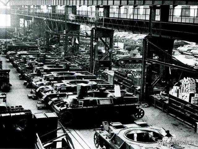 装甲玩具厂：二战德国尼伯龙根兵工厂图史