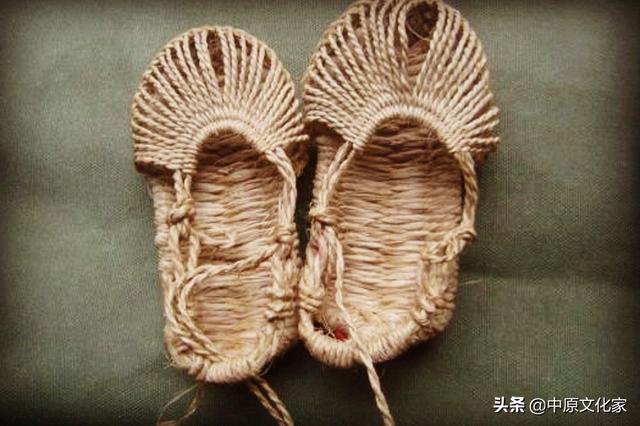 古代人把鞋子叫什么？古代女性为何热衷“鞋卜”