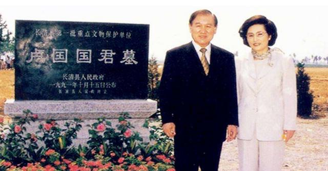 他是刘备老师，三国唯一完人，受天下人敬重，后代出一任韩国总统